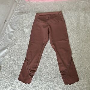 Lululemon Wunder Under Scalloped Hem 23”